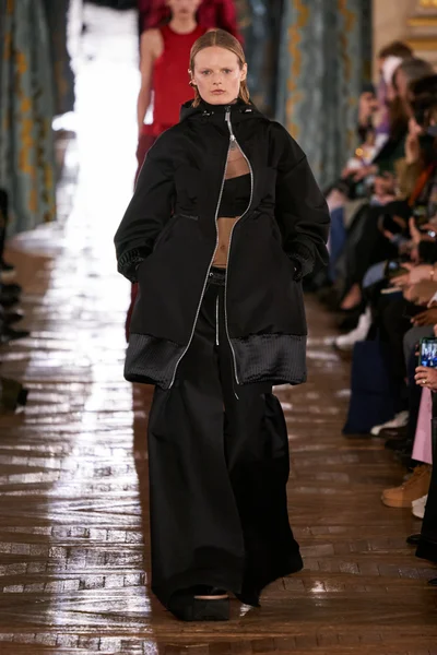 Look 2